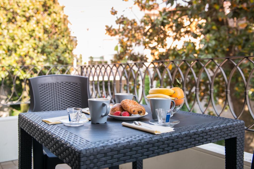 Myplace Prato Della Valle Apartments ปาโดวา ภายนอก รูปภาพ