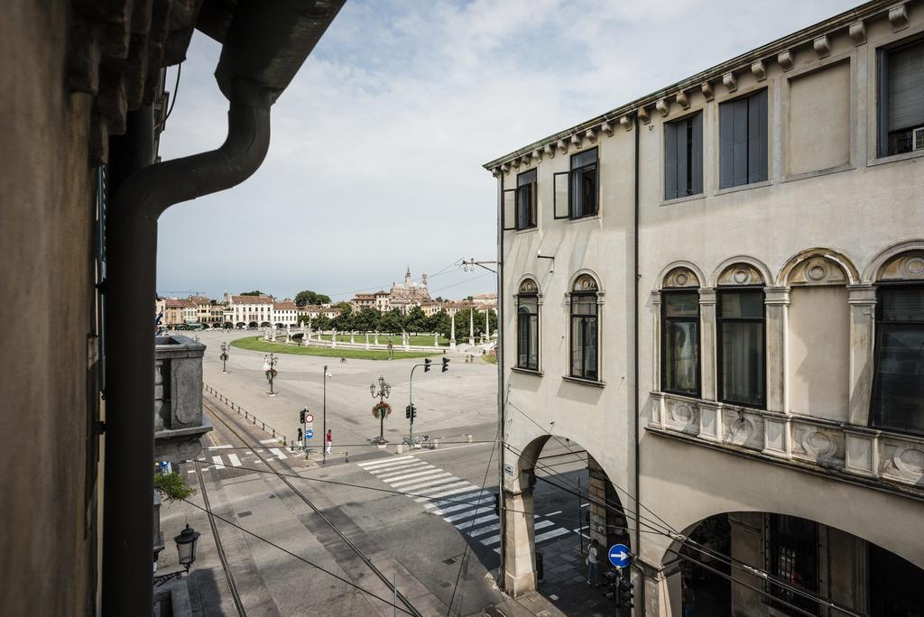Myplace Prato Della Valle Apartments ปาโดวา ภายนอก รูปภาพ